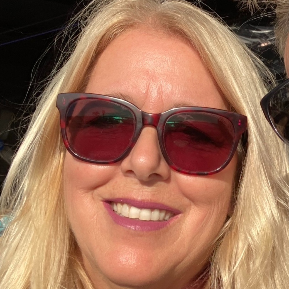 Meet your Posher, Shirley